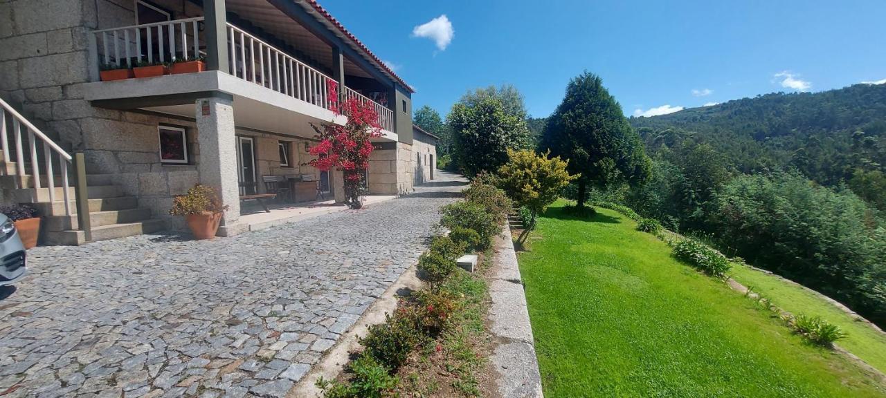 Casas Da Tapada Briteiros Casa Das Cortes กิมาไรส์ ภายนอก รูปภาพ